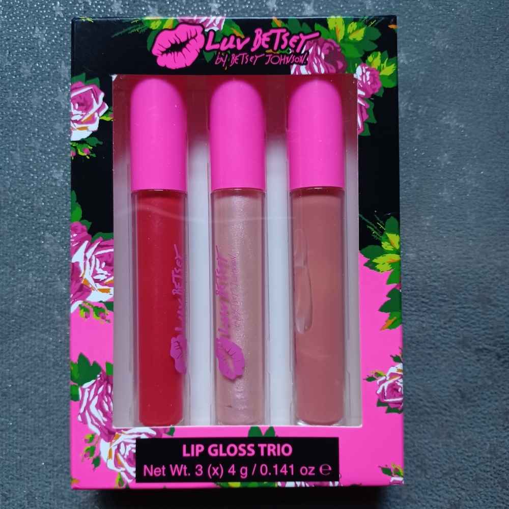 Betsey Johnson three piece high shine Lipgloss set